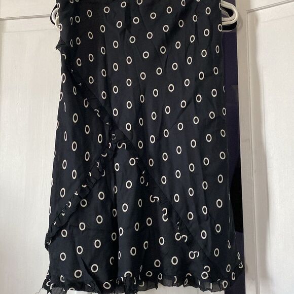 100% Silk Ruffle Skirt by Sandra King. Size 12 - Picture 6 of 7